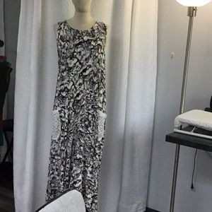 Black/white/ brownish Stretchy Maxi dress ⚽️